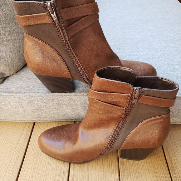 BNWoT AEROSOLES INVITATION rustic earthy brown (9) heel boots - Picture 7 of 8